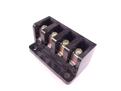 BORNERA 4 POLOS 48,85X28,90X24,85 MM - 9AGF4659